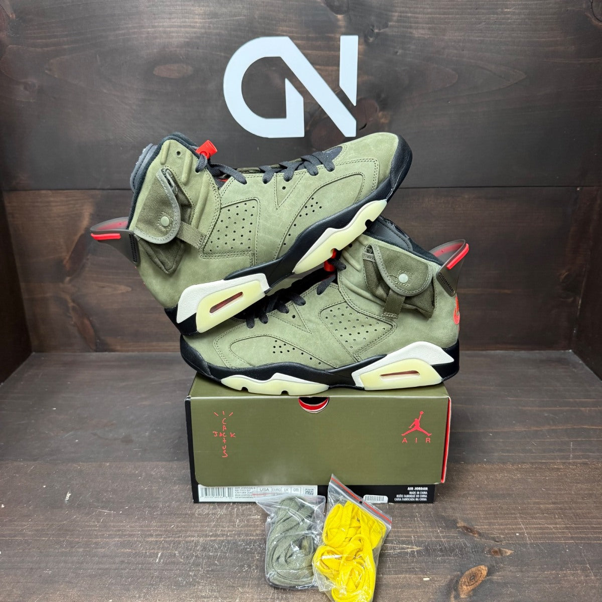 Jordan 6 Retro Travis Scott - Image 1