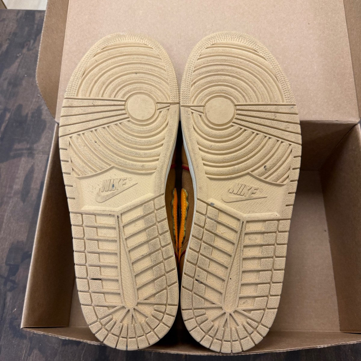 Jordan 1 Mid SE Cheeseburger Size 13 (Pre-Owned) - Image 6