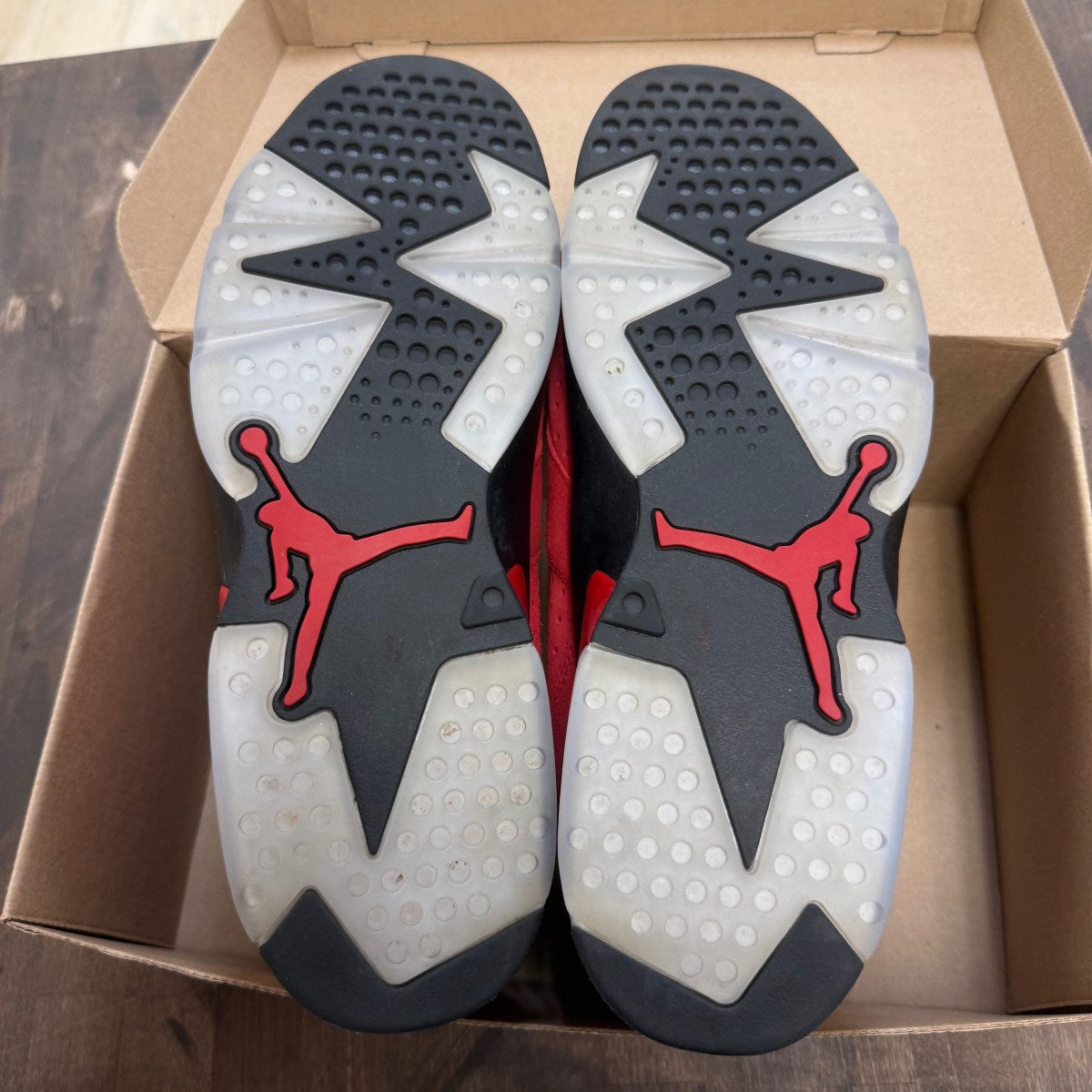 Jordan 6 Retro Toro Bravo Size 13 (Pre-Owned) - Image 3