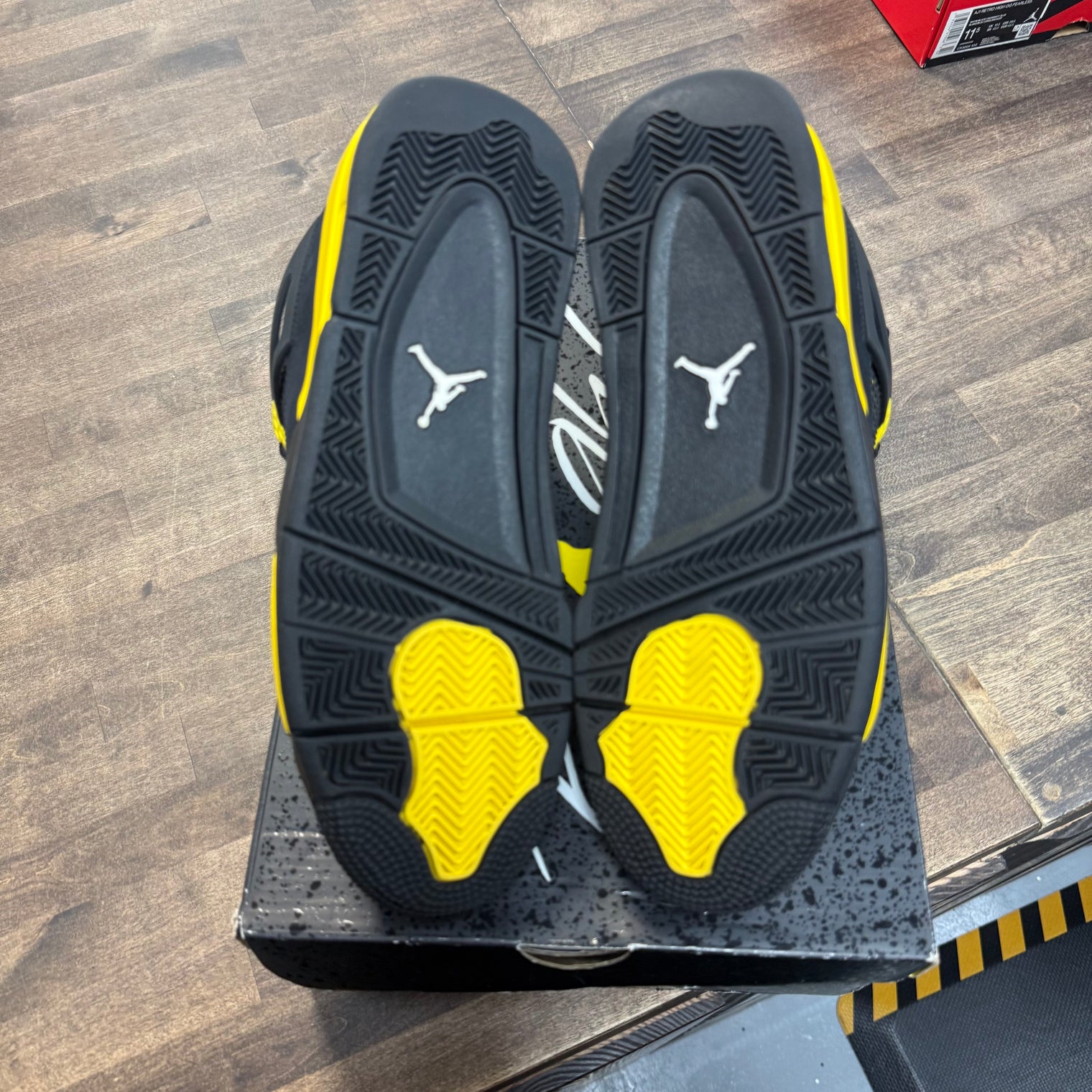 Yellow Thunder Jordan 4 Retro (USED)
