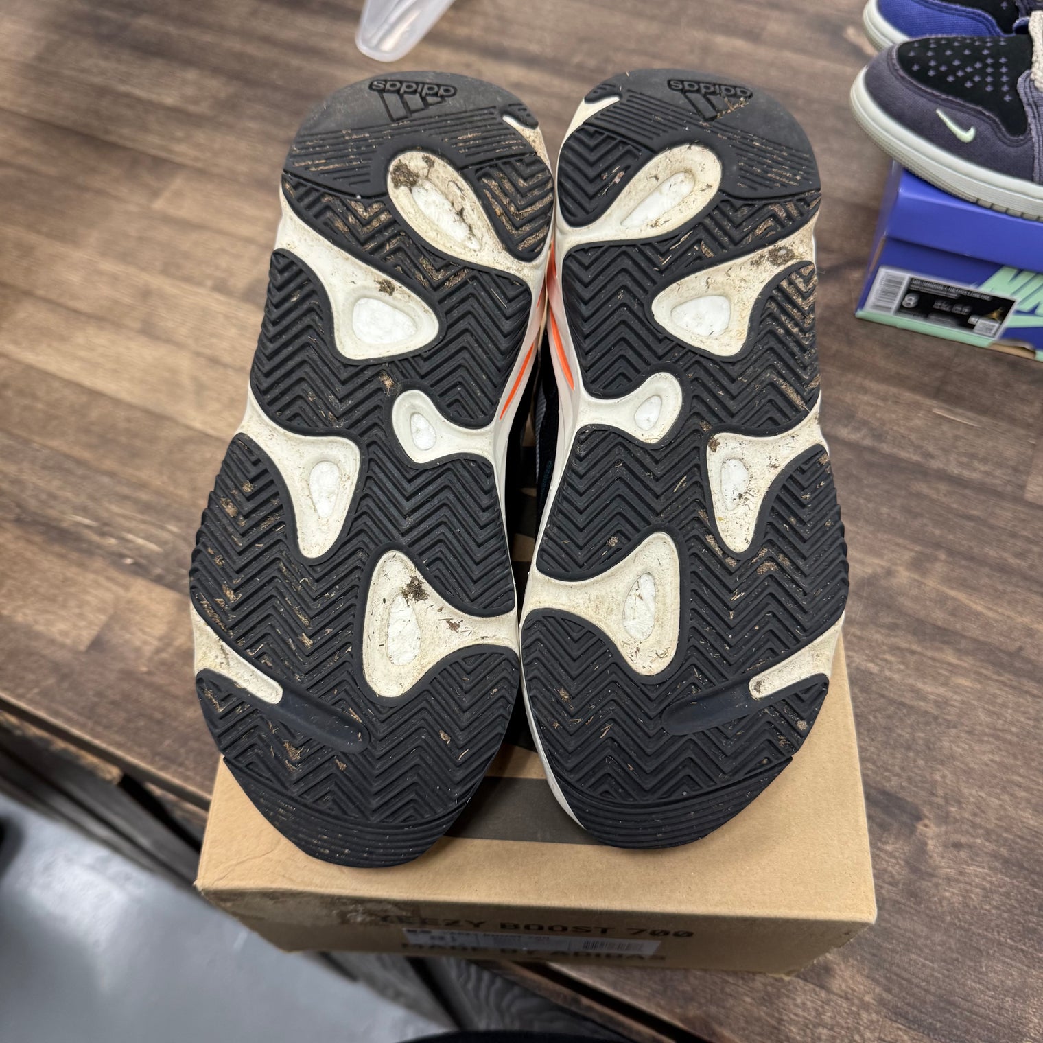 Yeezy 700 Wave Runner (USED)