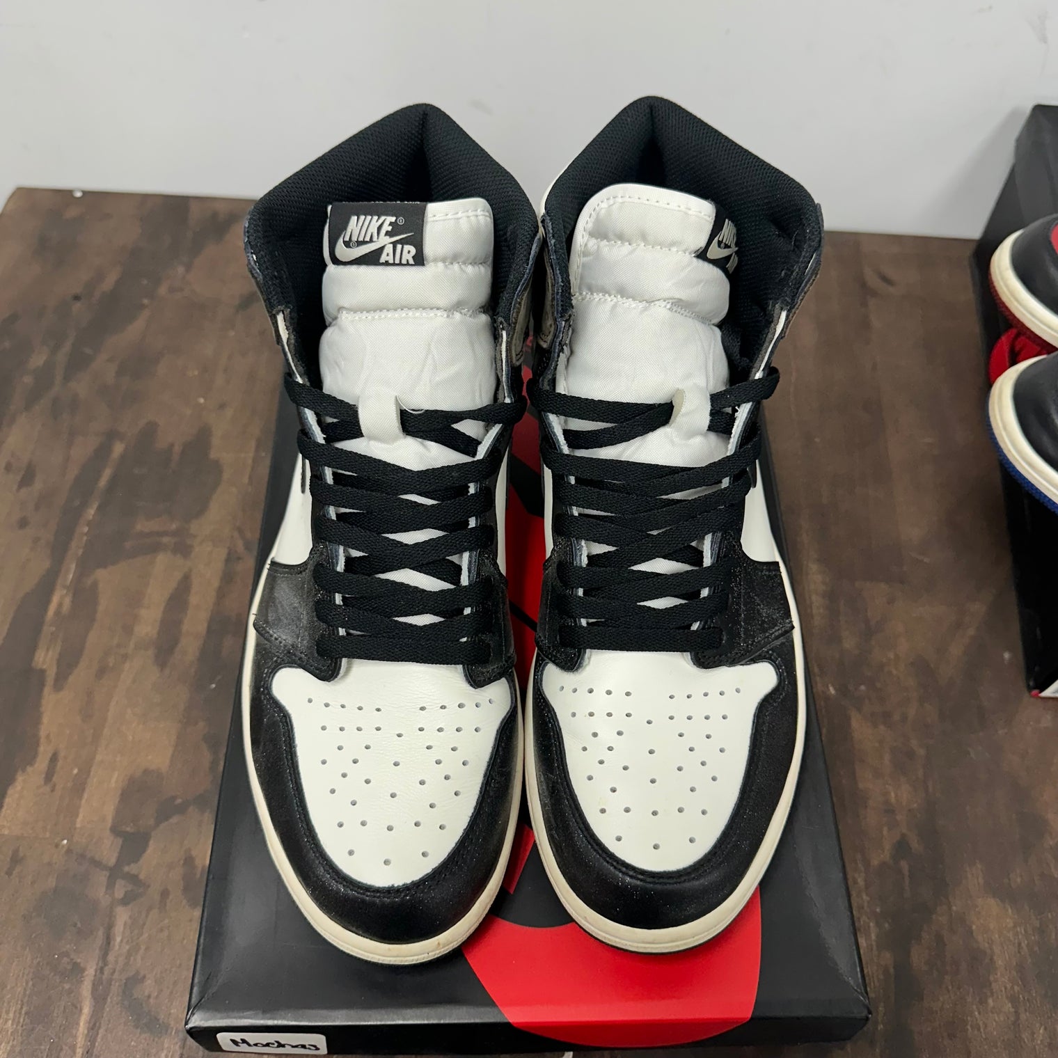 Dark Mocha Jordan 1 High (USED)
