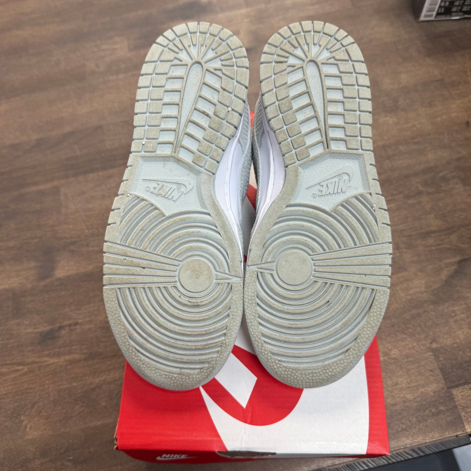 (W) Corduroy Nike Dunk Low (USED)