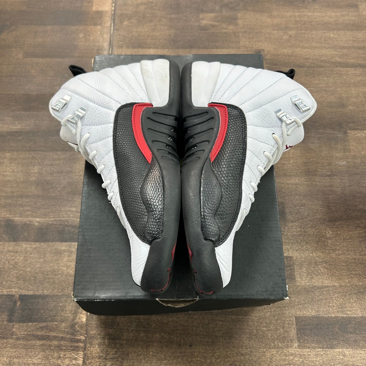 Taxi Flip Jordan 12 Retro (GS) (USED)