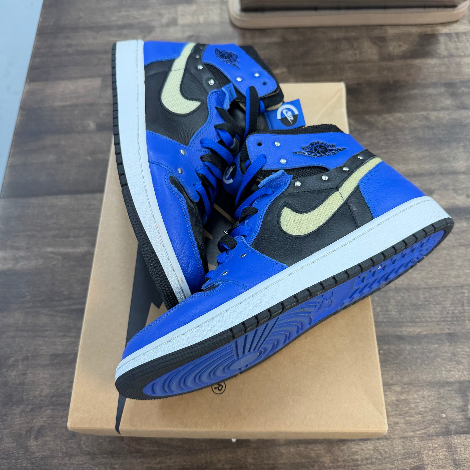 Zoom Sisterhood Jordan 1 Retro High (Women's) (USED)