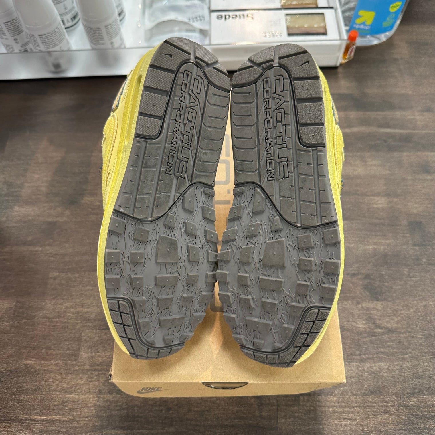 Travis Scott Saturn Gold Air Max 1 (USED)