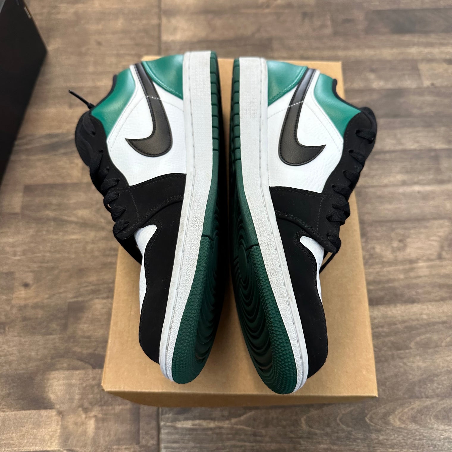 Mystic Green Jordan 1 Low (USED, No Box)