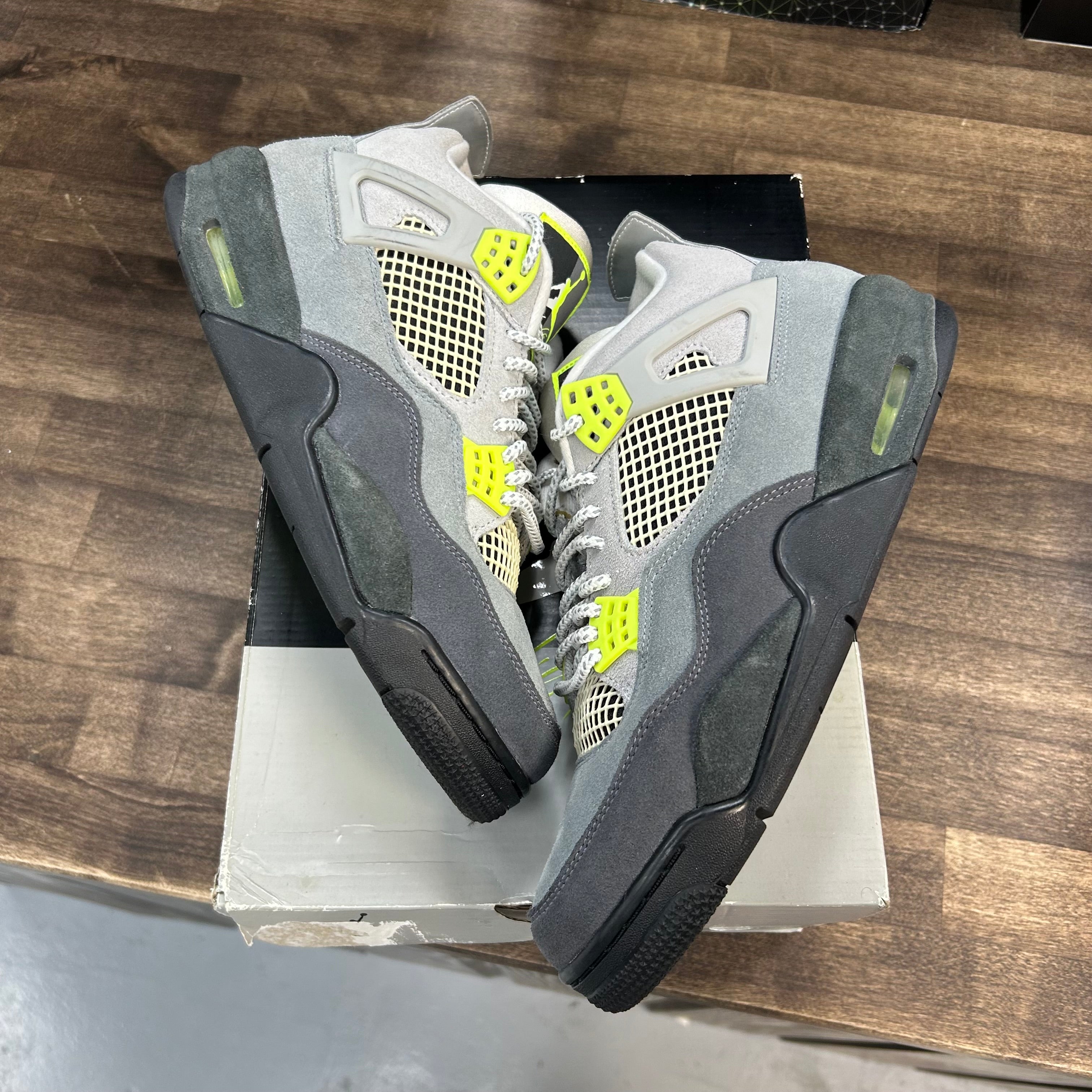 Jordan 4 Retro SE 95 Neon (US 11) (USED) Size 11 (Pre-Owned) - Image 1