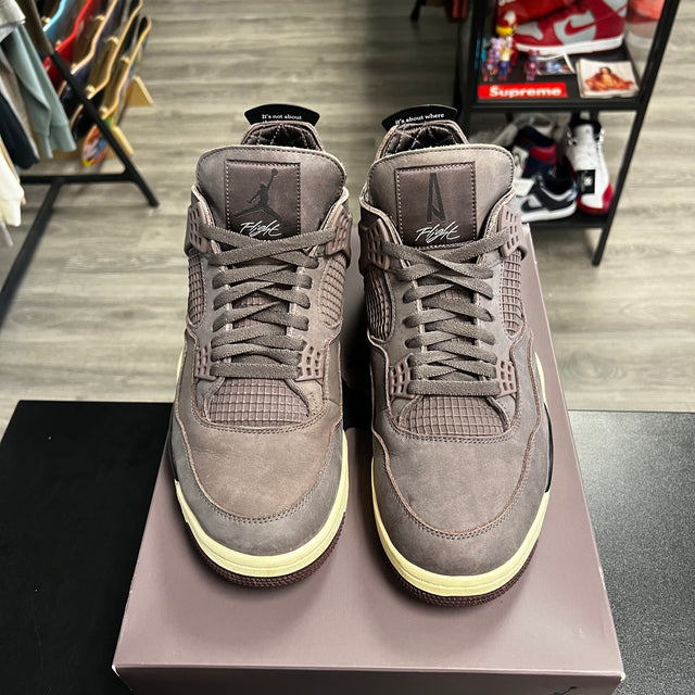 A Ma Maniere Violet 4 Jordan 4 (USED)
