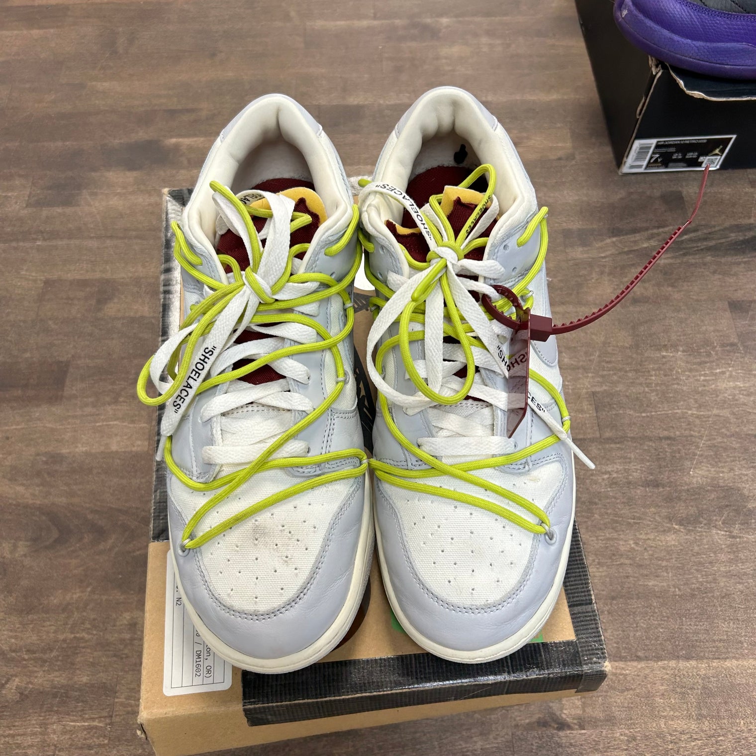 Off-White Nike Dunk Low Lot 8 of 50 (USED)