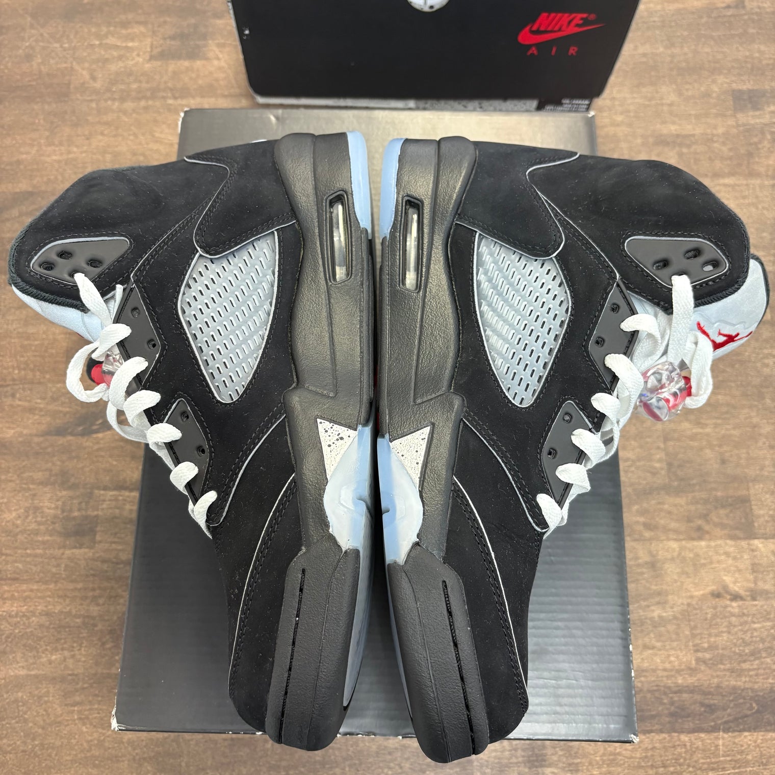 Black Metallic Jordan 5 (2025) (USED)