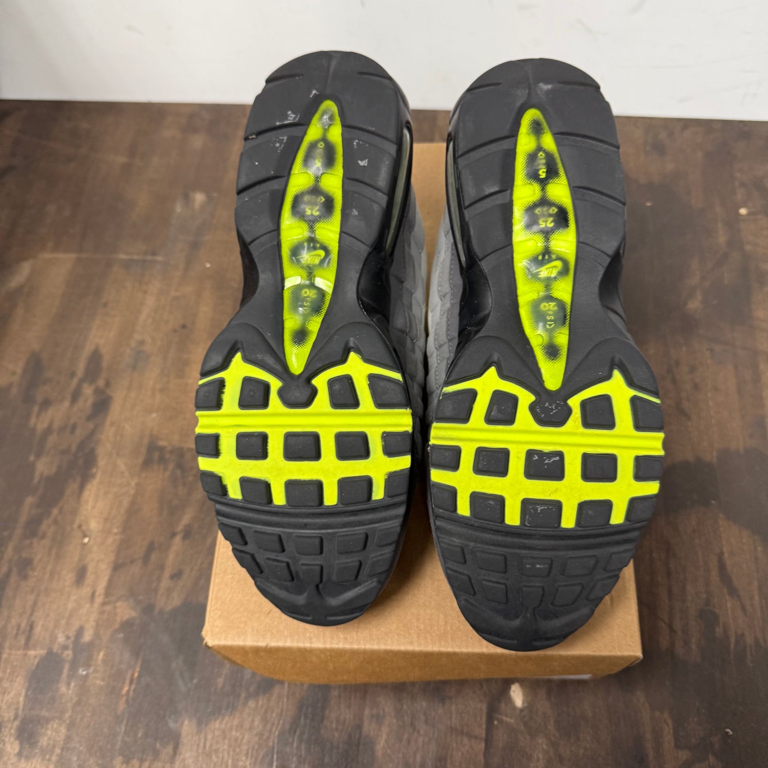 Neon 95 Air Max 95 OG (USED, No Box)