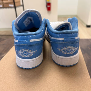 Jordan 1 Low SE Legend Blue Patent (GS) Size 4Y (Pre-Owned) - Image 3