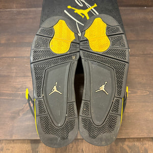 Jordan 4 Retro Thunder (2023) - Image 6