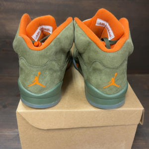 Jordan 5 Retro Olive (2024) (GS) Size 7Y (Pre-Owned) - Image 5