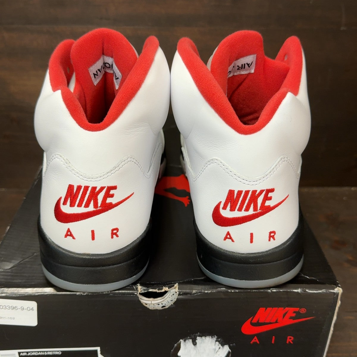 Jordan 5 Retro Fire Red Silver Tongue (2020) - Image 5