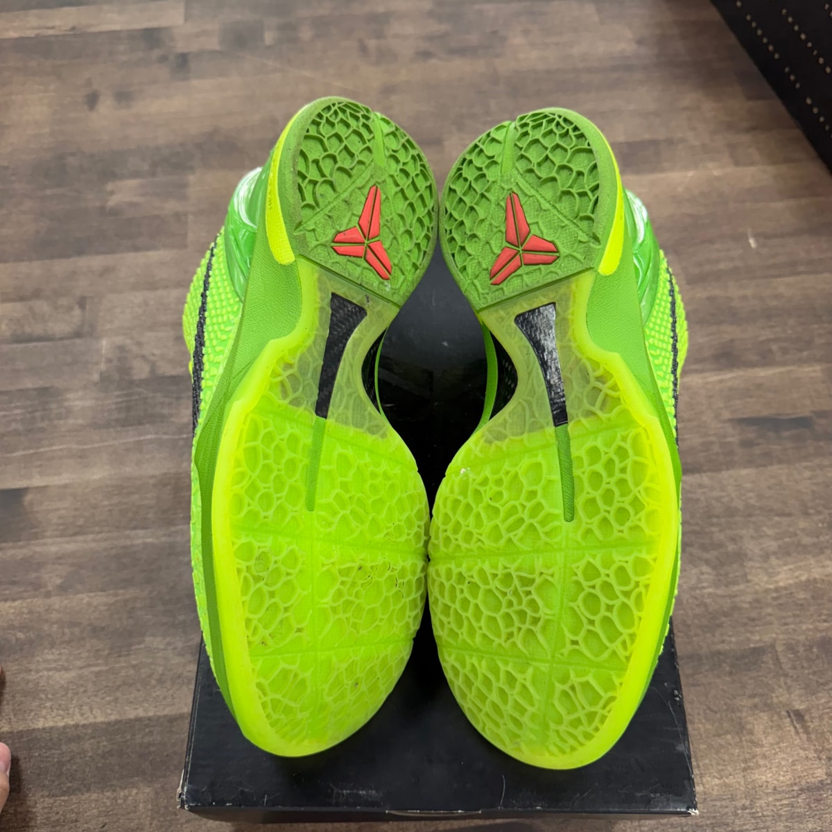 Nike Kobe 6 Protro Grinch (2020) - Image 4
