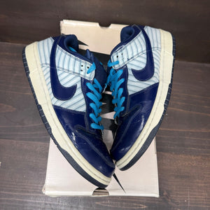Nike SB Dunk Low Avenger Blue Patent Size 11 (Pre-Owned) - Image 4