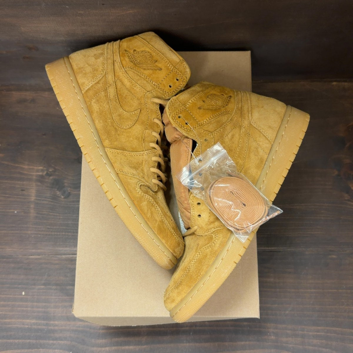 Jordan 1 Retro High Wheat Size 9.5 - Image 2