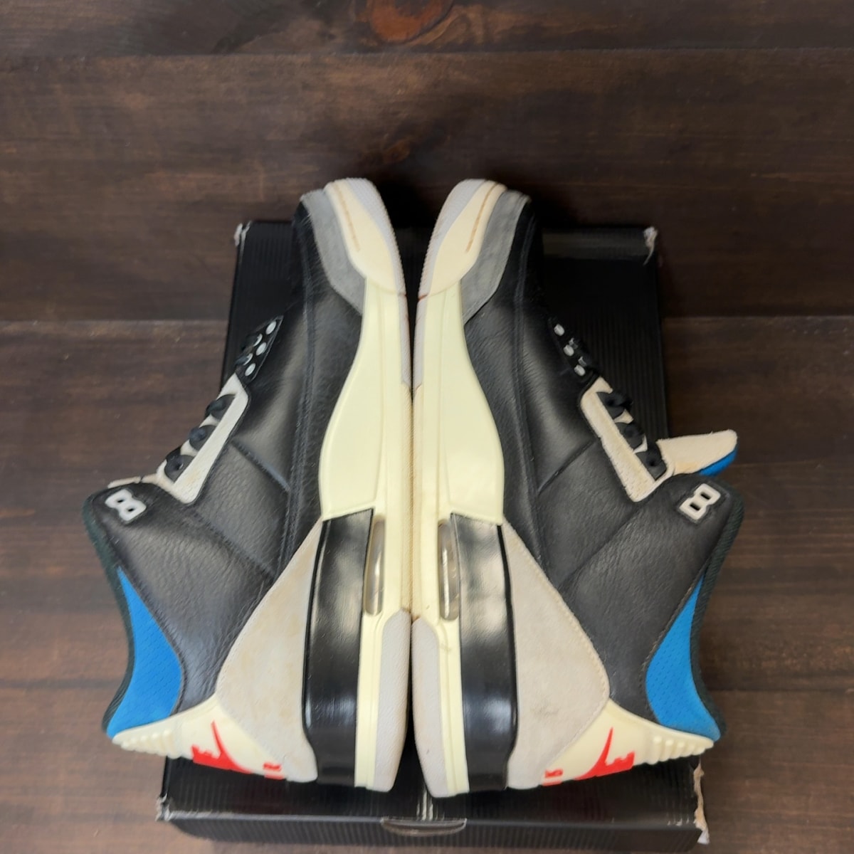 Jordan 3 Retro OG Rare Air Size 13 (Pre-Owned)
