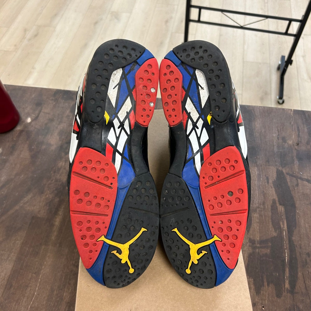 Jordan 8 Retro Playoffs (2023) Size 12 (Pre-Owned) - Image 5