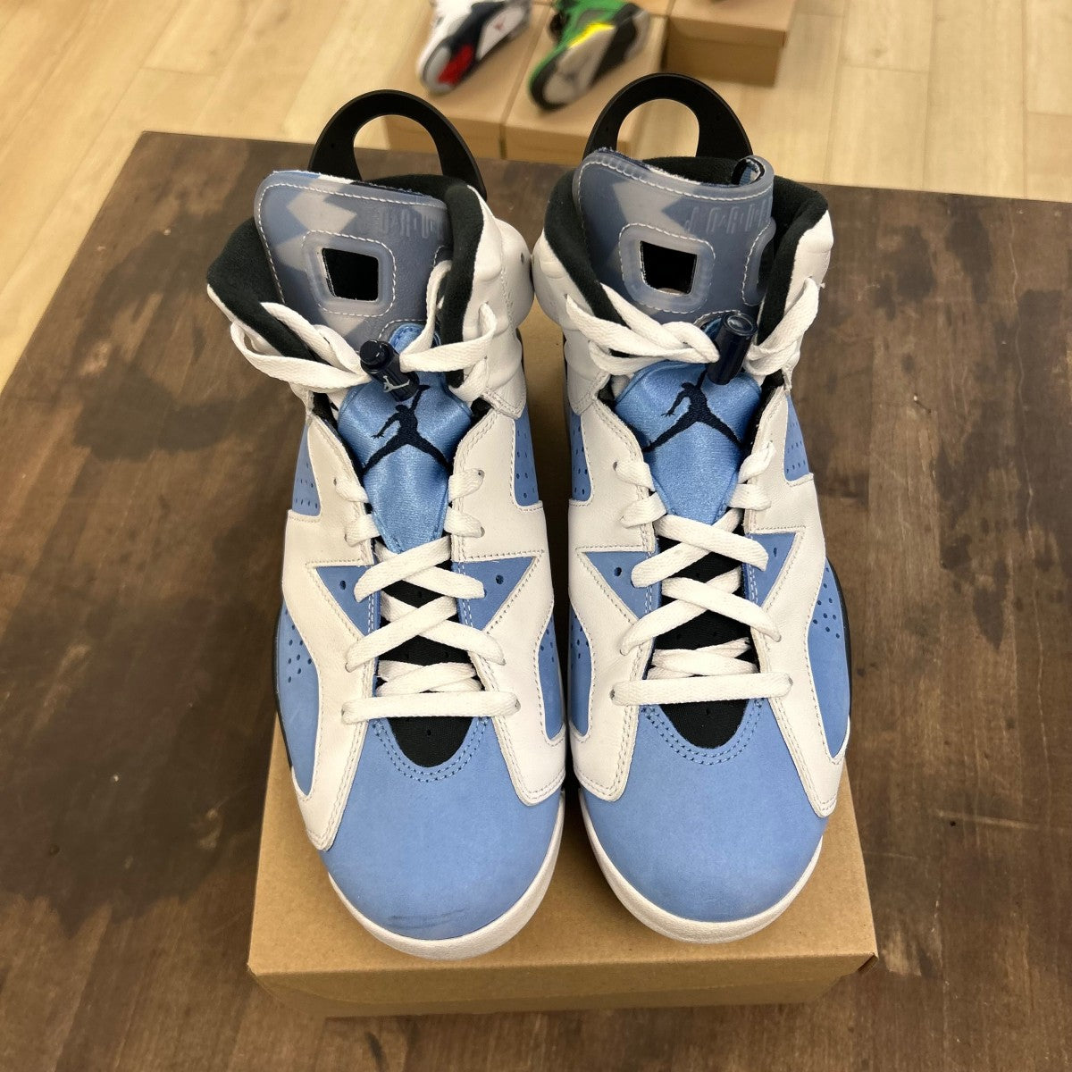 Jordan 6 Retro UNC White Size 10.5 (Pre-Owned) - Image 2