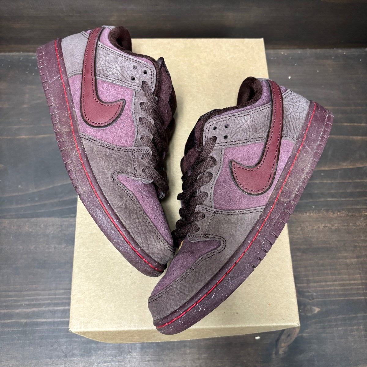 Nike SB Dunk Low City of Love Burgundy Crush Size 8 (Pre-Owned) - Image 2