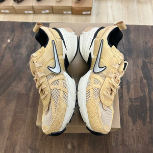 Nike V2K Run Sesame (Women's) Size 10W (Pre-Owned) - Image 3