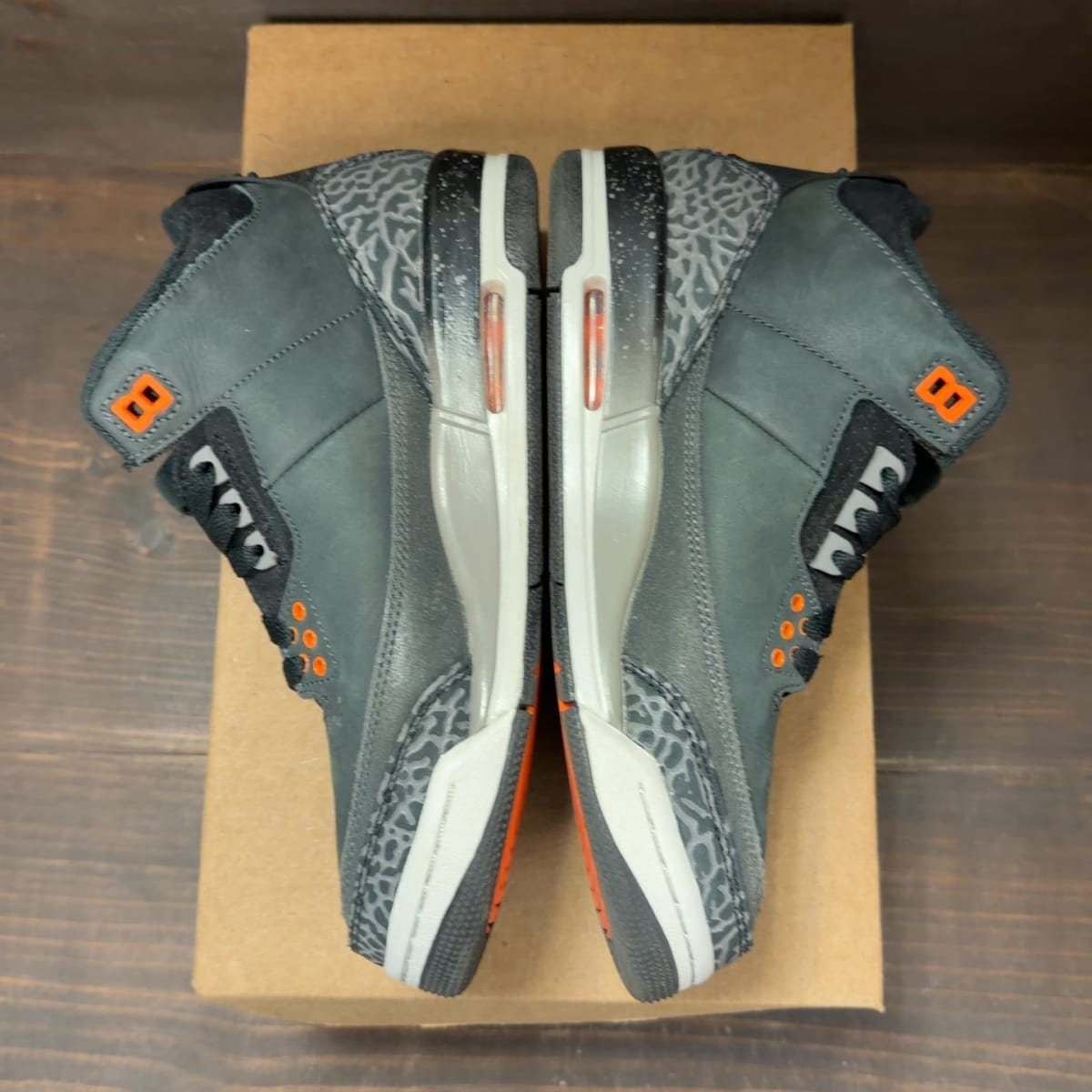 Jordan 3 Retro Fear Pack (2023) (GS) Size 6.5Y (Pre-Owned) - aux