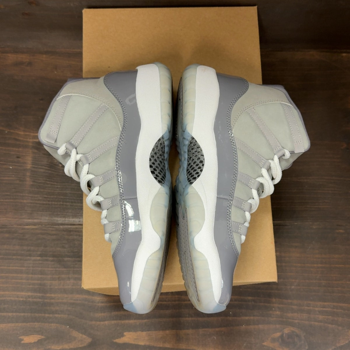 Jordan 11 Retro Cool Grey (2021) (GS) Size 7Y (Pre-Owned) - Image 4