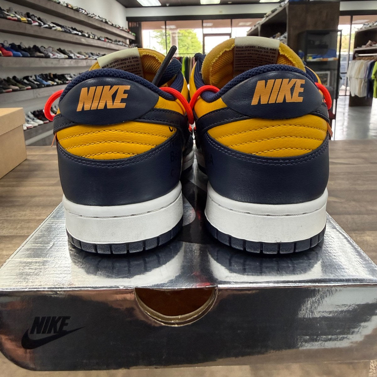 Nike Dunk Low Off-White University Gold Size 8.5 (Pre-Owned) - Image 4
