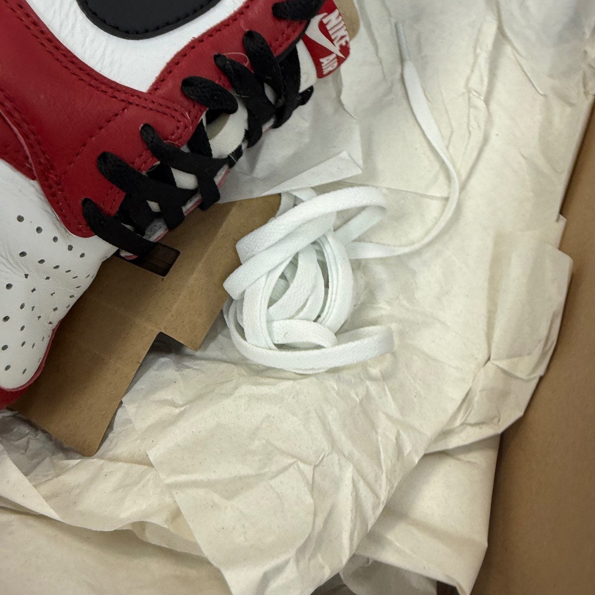 Jordan 1 Retro Low OG Chicago (2025) - Image 6