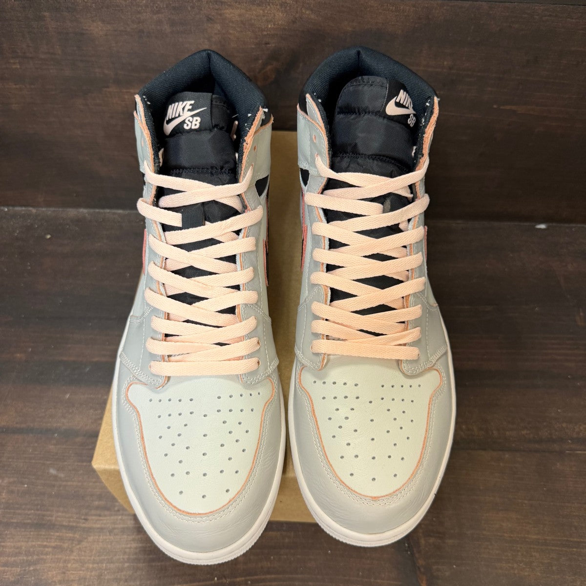 Jordan 1 Retro High OG Defiant SB NYC to Paris Size 13 (Pre-Owned) - Image 2