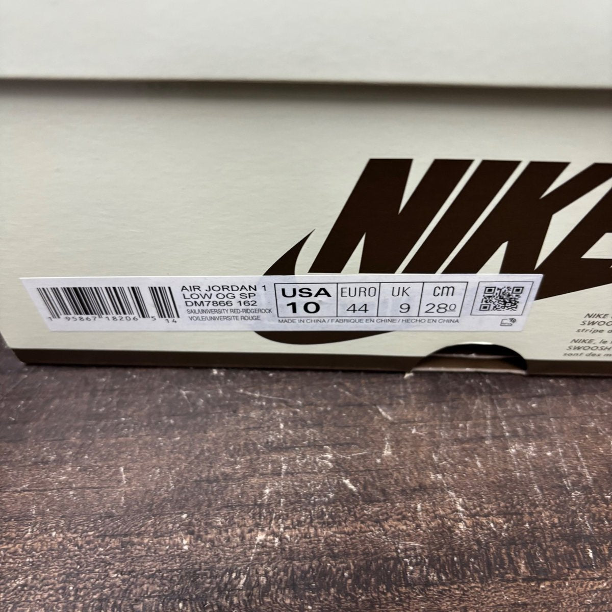 Jordan 1 Retro Low OG SP Travis Scott Reverse Mocha Size 10 (Pre-Owned) - aux