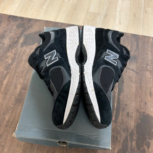 New Balance 2002R Black Gunmetal - Image 3