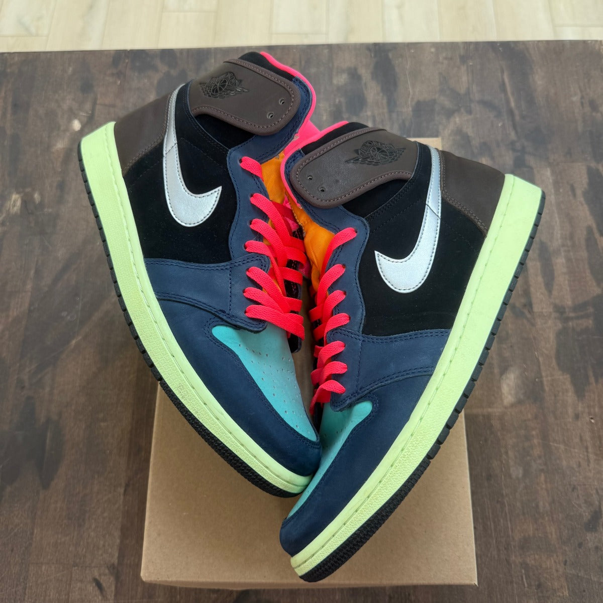 Jordan 1 Retro High Tokyo Bio Hack Size 12 (Pre-Owned) - Image 1