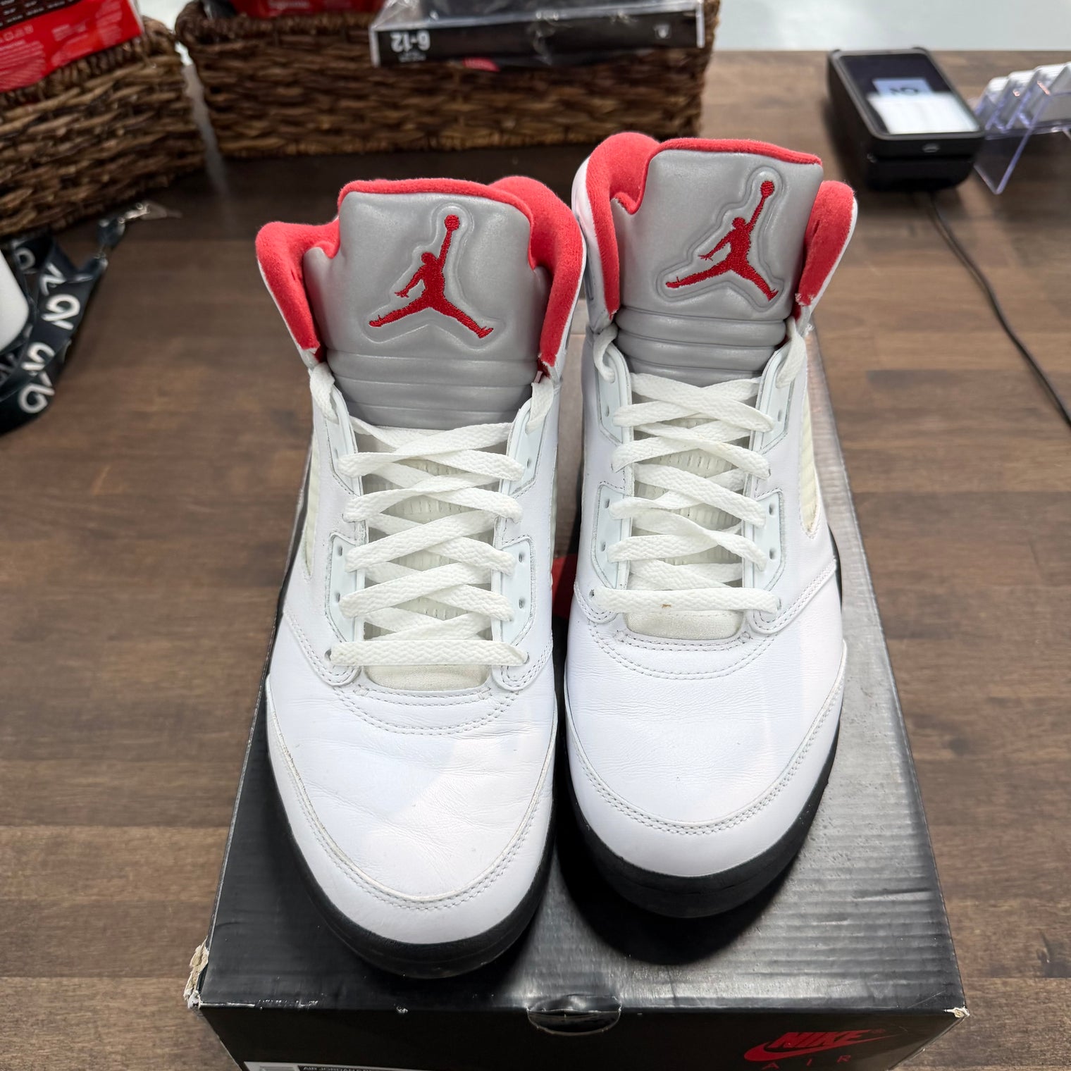 Jordan 5 Retro Fire Red Silver Tongue (USED)