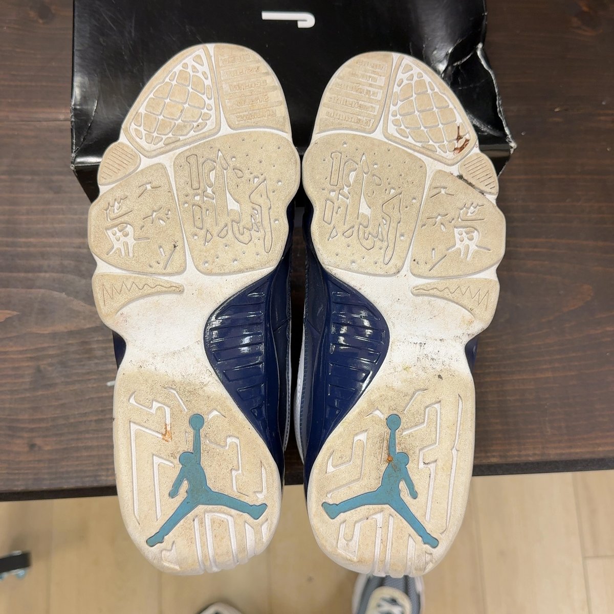 Jordan 9 Retro Pearl Blue Size 9.5 (Pre-Owned) - aux