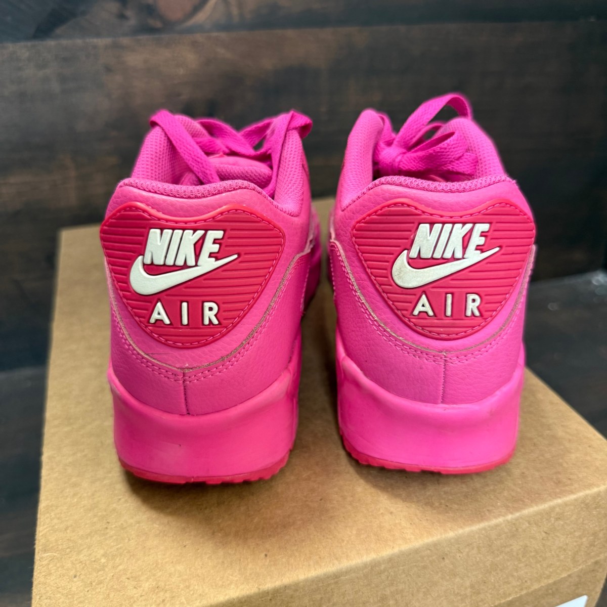Nike Air Max 90 LTR GS 'Laser Fuchsia' Size 7Y (Pre-Owned) - Image 3