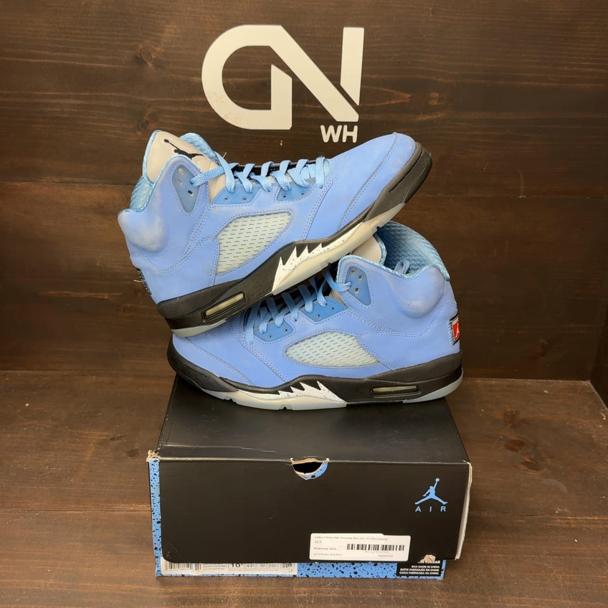 Jordan 5 Retro UNC University Blue Size 10.5 (Pre-Owned) - front