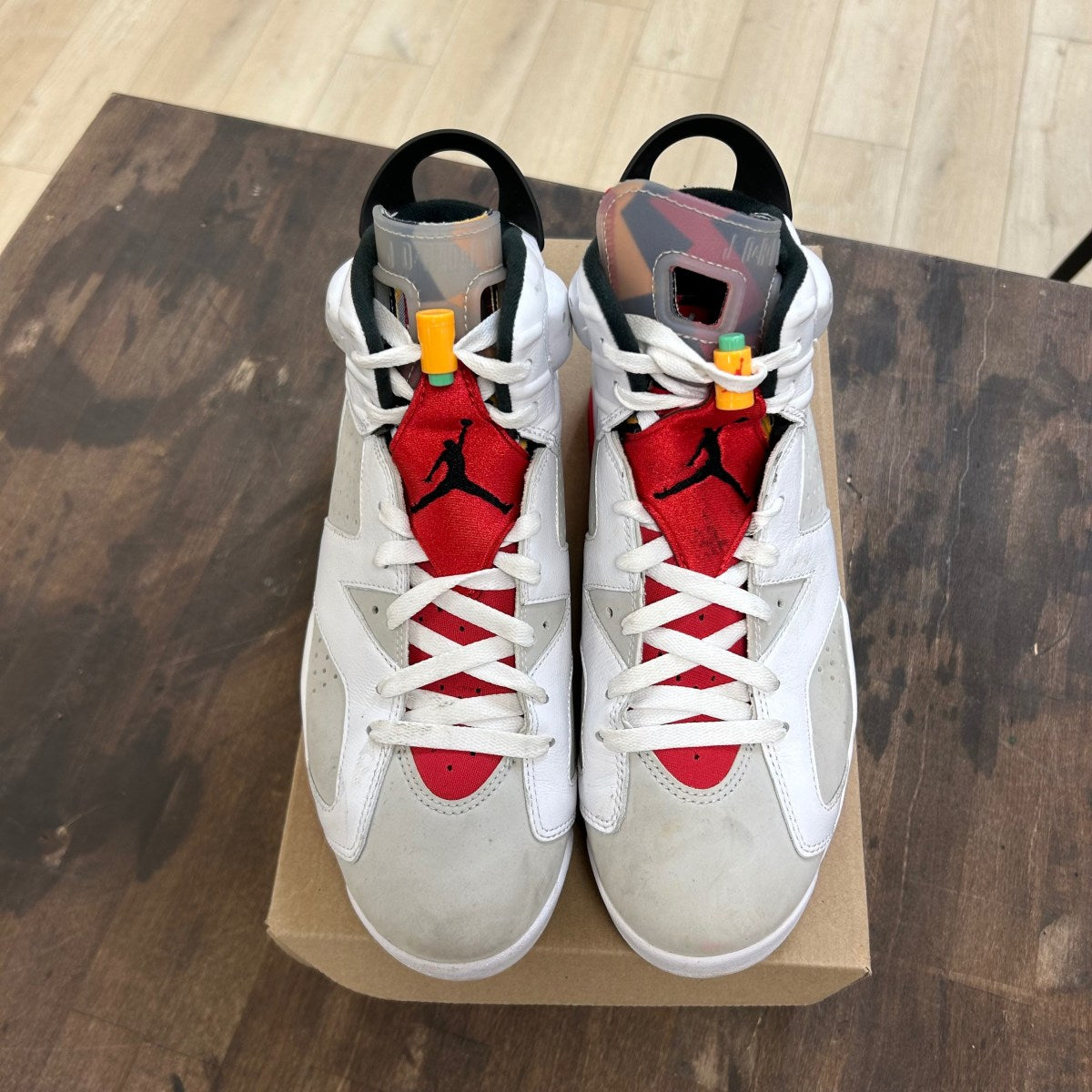 Jordan 6 Retro Hare Size 10 (Pre-Owned) - Image 2