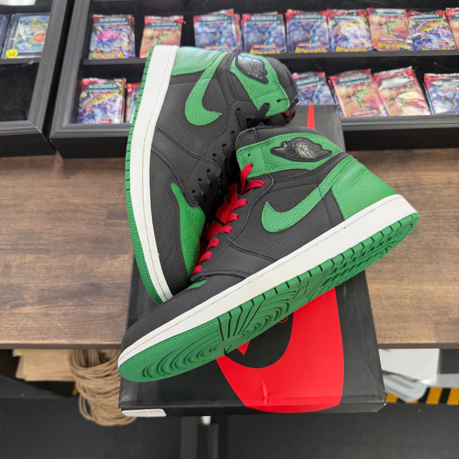 Pine green Jordan 1 Retro High (USED)