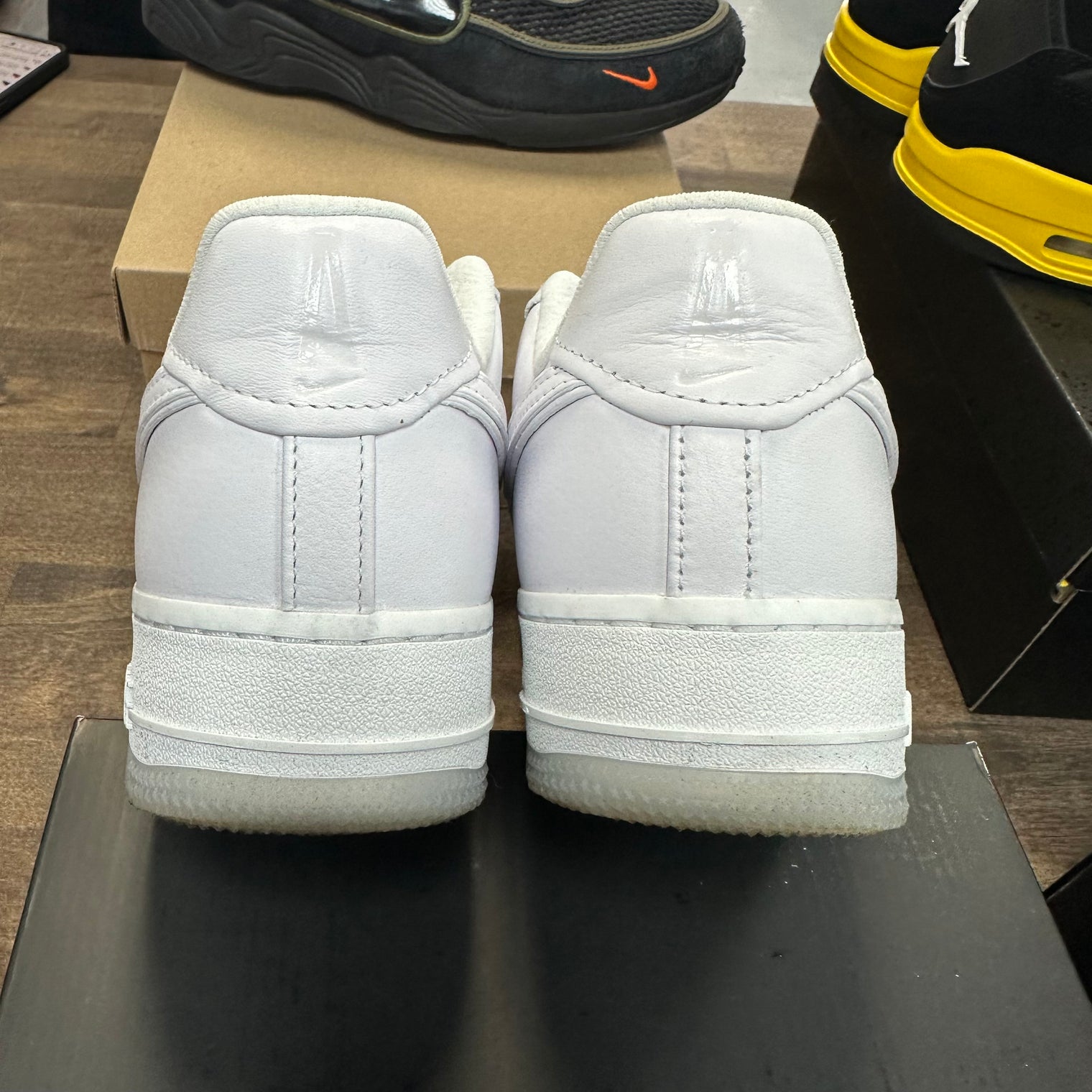 A Ma Maniere Triple White Air Force 1 (USED)