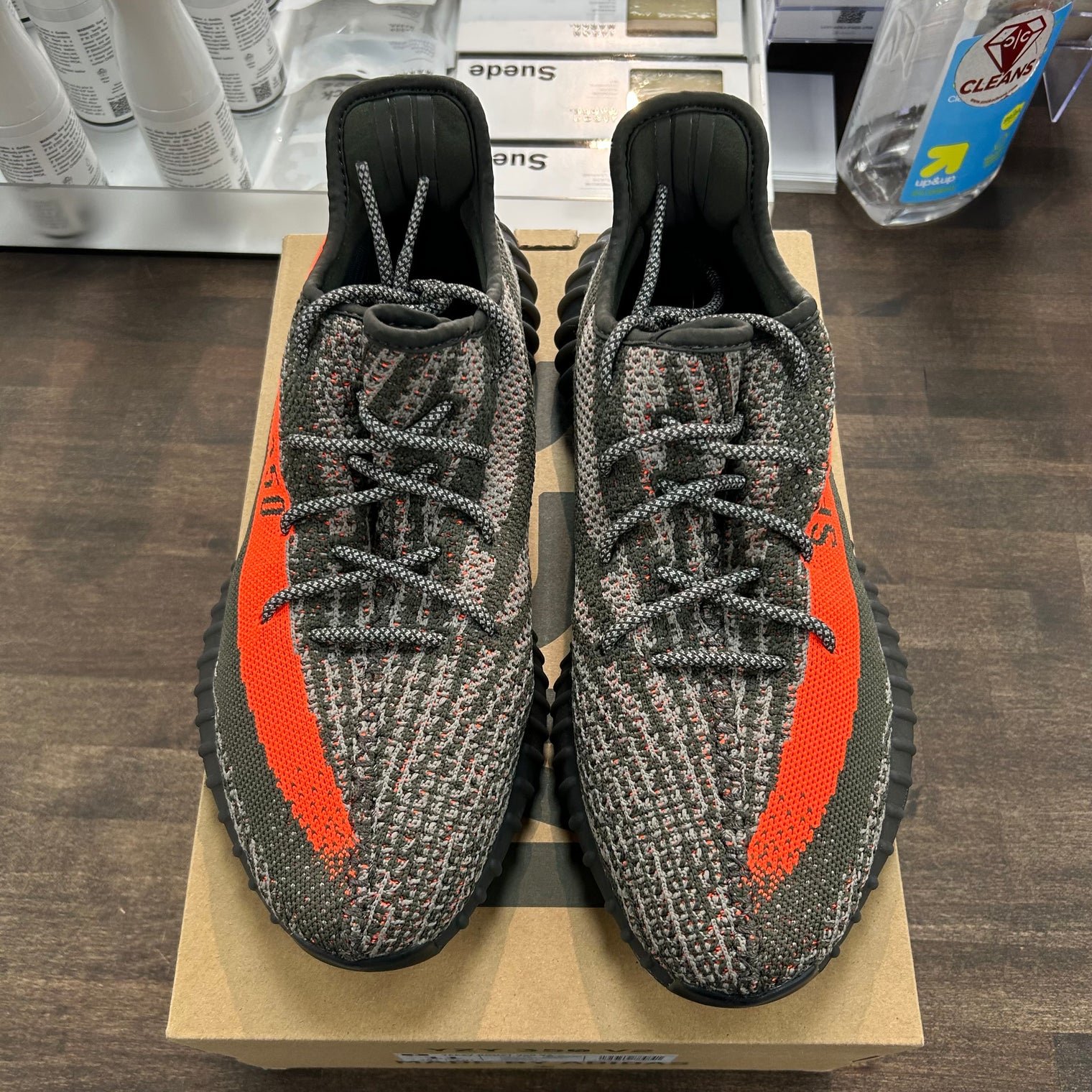 Carbon Beluga Yeezy 350 (USED)