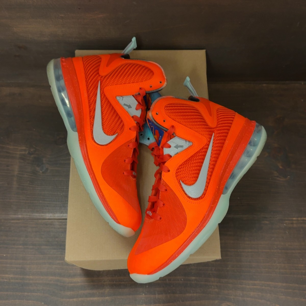 Nike LeBron 9 Big Bang (2022) Size 9 (Pre-Owned) - Image 2