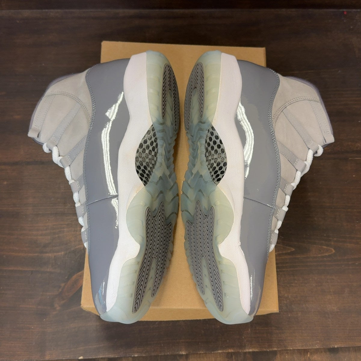 Jordan 11 Retro Cool Grey (2021) Size 11.5 (Pre-Owned) - Image 4
