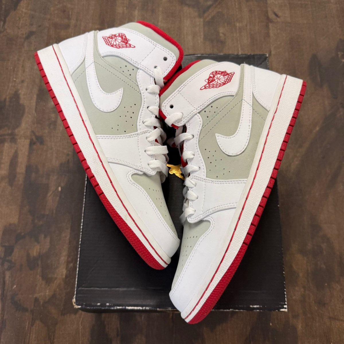 Jordan 1 Retro Hare Jordan (2015) - Image 1