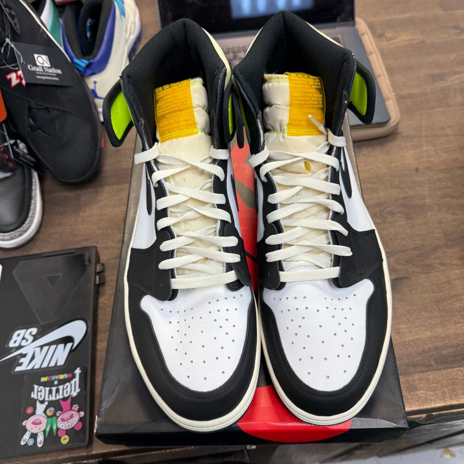 Volt Jordan 1 High (USED)