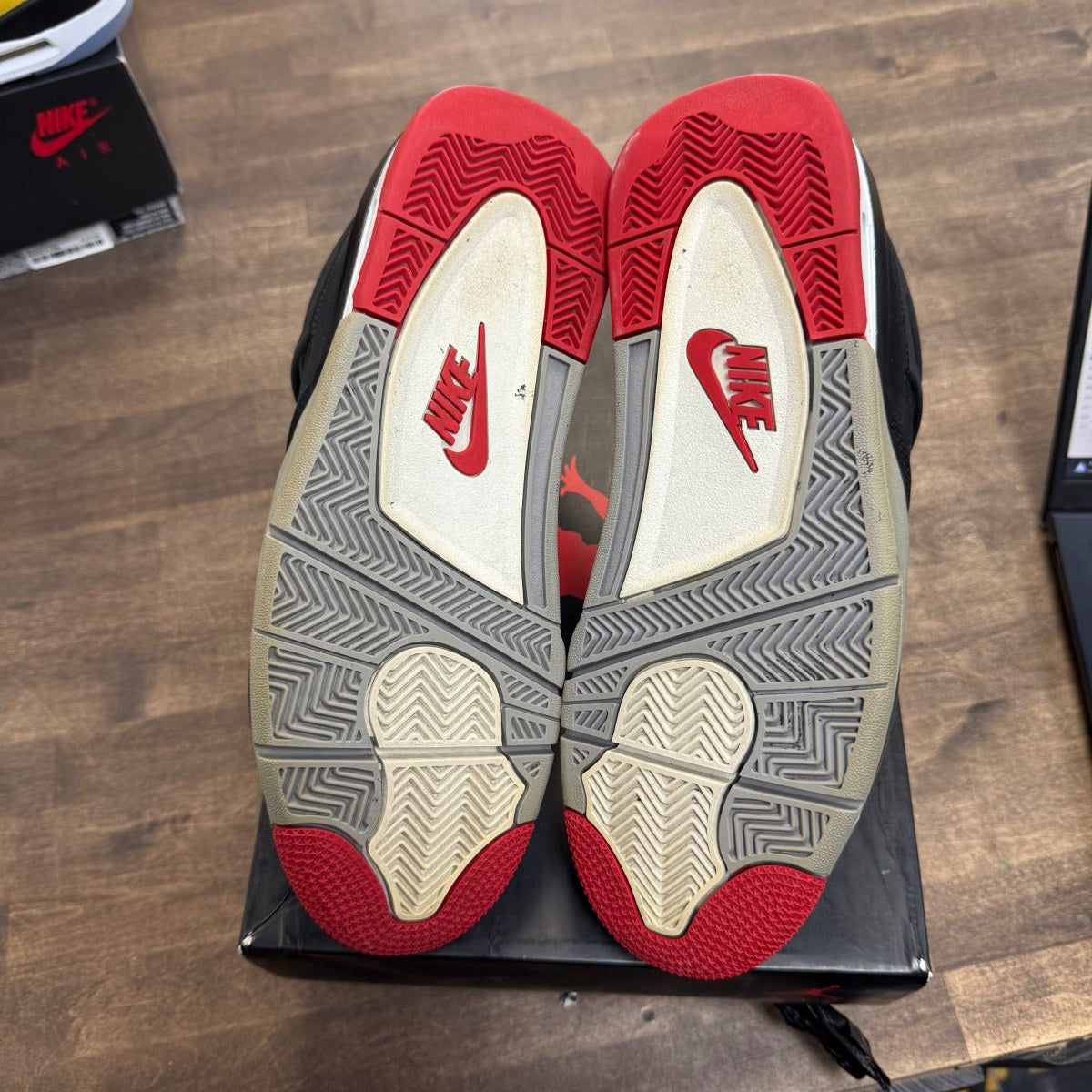 Jordan 4 Retro Bred (2019) - Image 5