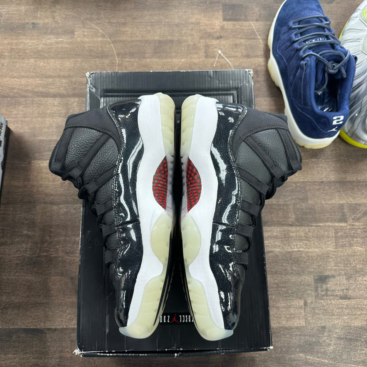 Jordan 11 Retro 72-10 - Image 3